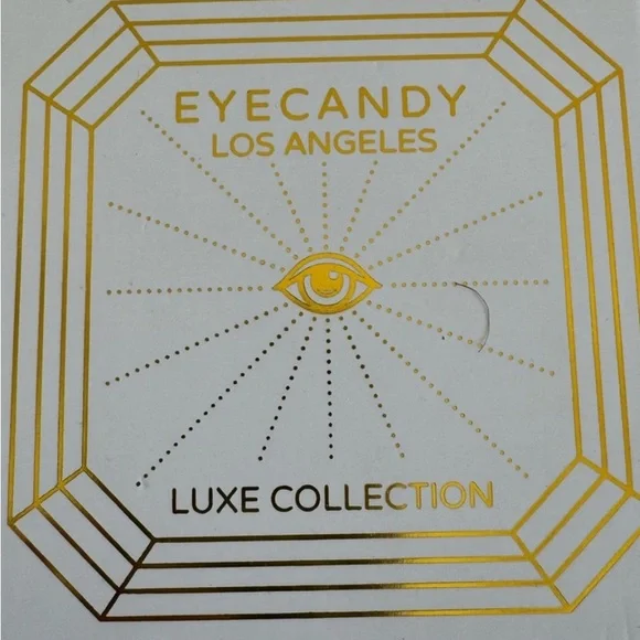 NWT ⚜️🦋⚜️ Eye Candy Butterfly Lady CZ Crystal Dangle Earring - Picture 3 of 5